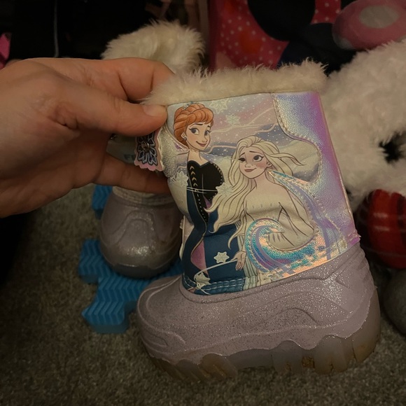 HUGE 50 PIECE BUNDLE OF DISNEY CARTERS GYMBOREE PLUS MORE!! 24M-3t shoes size 7 - Picture 3 of 16